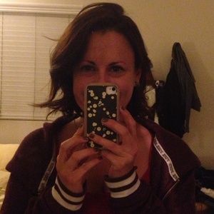 Meet your Posher, April